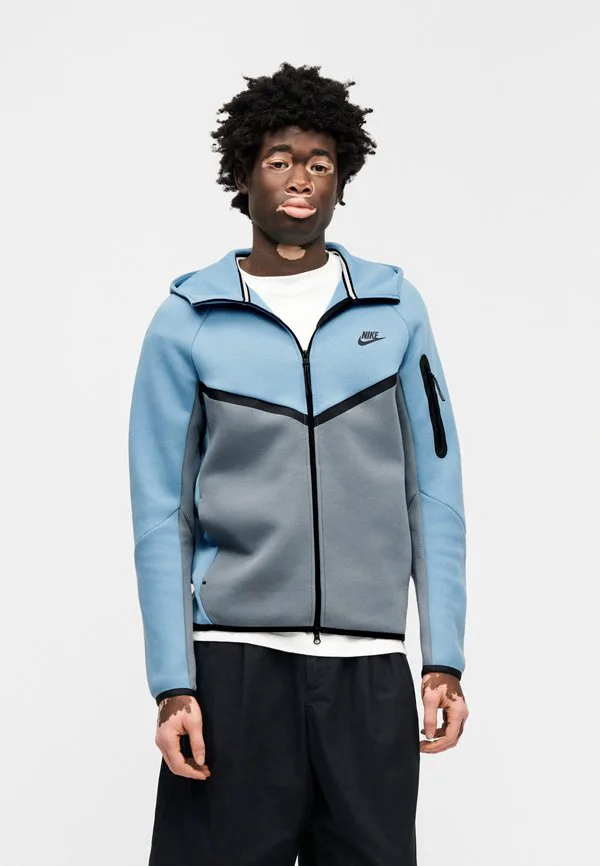 Флисовая куртка с капюшоном Nike Sportswear, Work Blue/Cool Grey/Black — фото 4