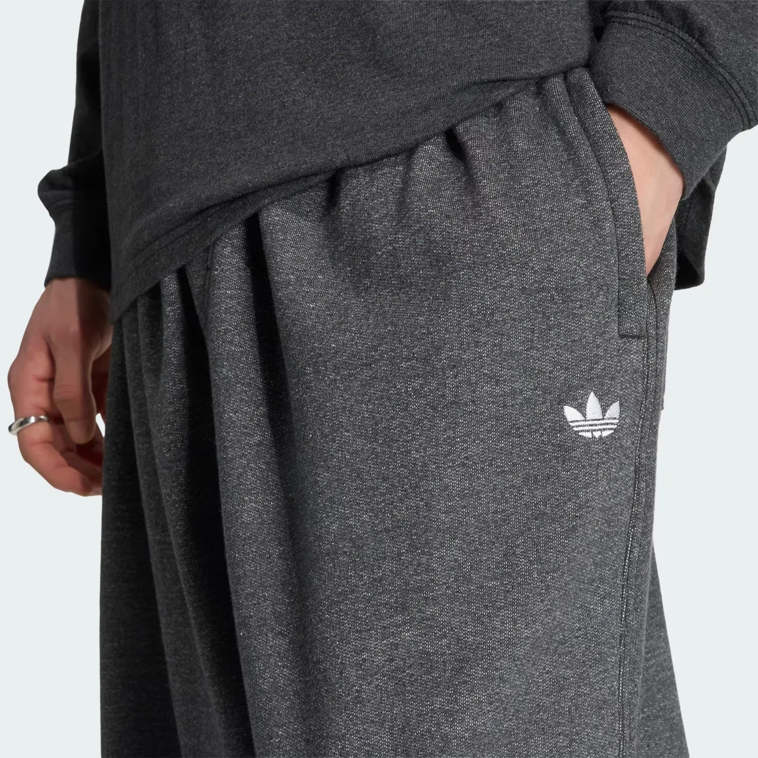 Брюки-мешки Adidas Originals Baggy Pants Trefoil Essentials, темно-серый — фото 4