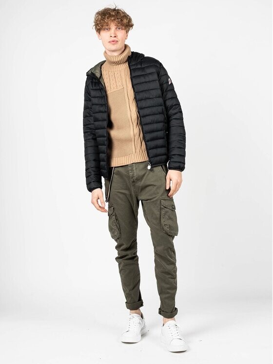 

Переходная куртка regular fit Invicta, черный