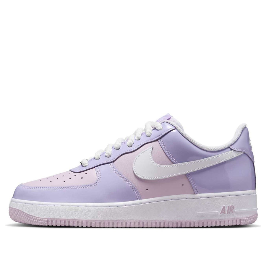 

Кроссовки Nike Air Force 1 '07 LV8 'Hydrangeas White Doll', фиолетовый