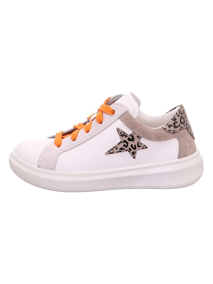 

Кроссовки на шнуровке superfit, белый