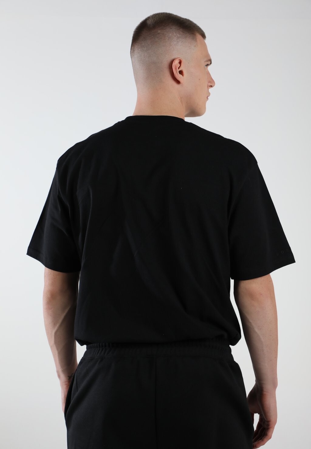 

Базовая футболка SHORT-SLEEVE UNISEX EOSELIO, черный