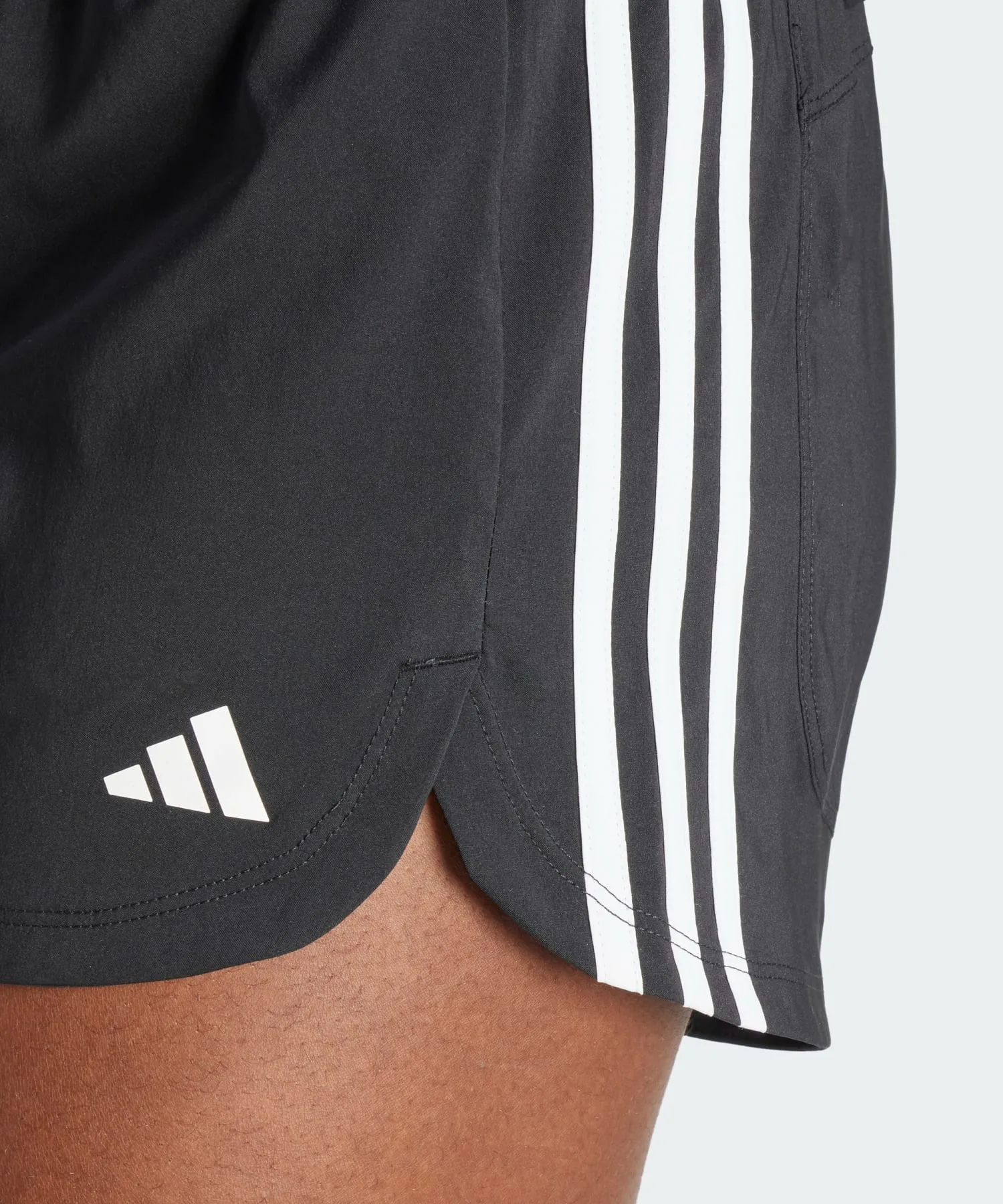 Женские спортивные шорты adidas Training Three Stripes чёрные — фото 3