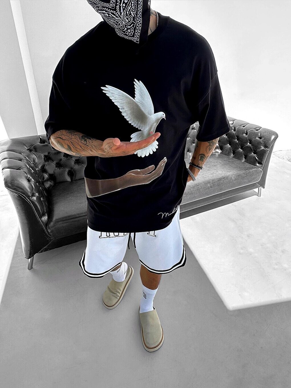

Футболка Oversize с голубиным принтом Черная ablukaonline, Черный, Футболка Oversize с голубиным принтом Черная ablukaonline