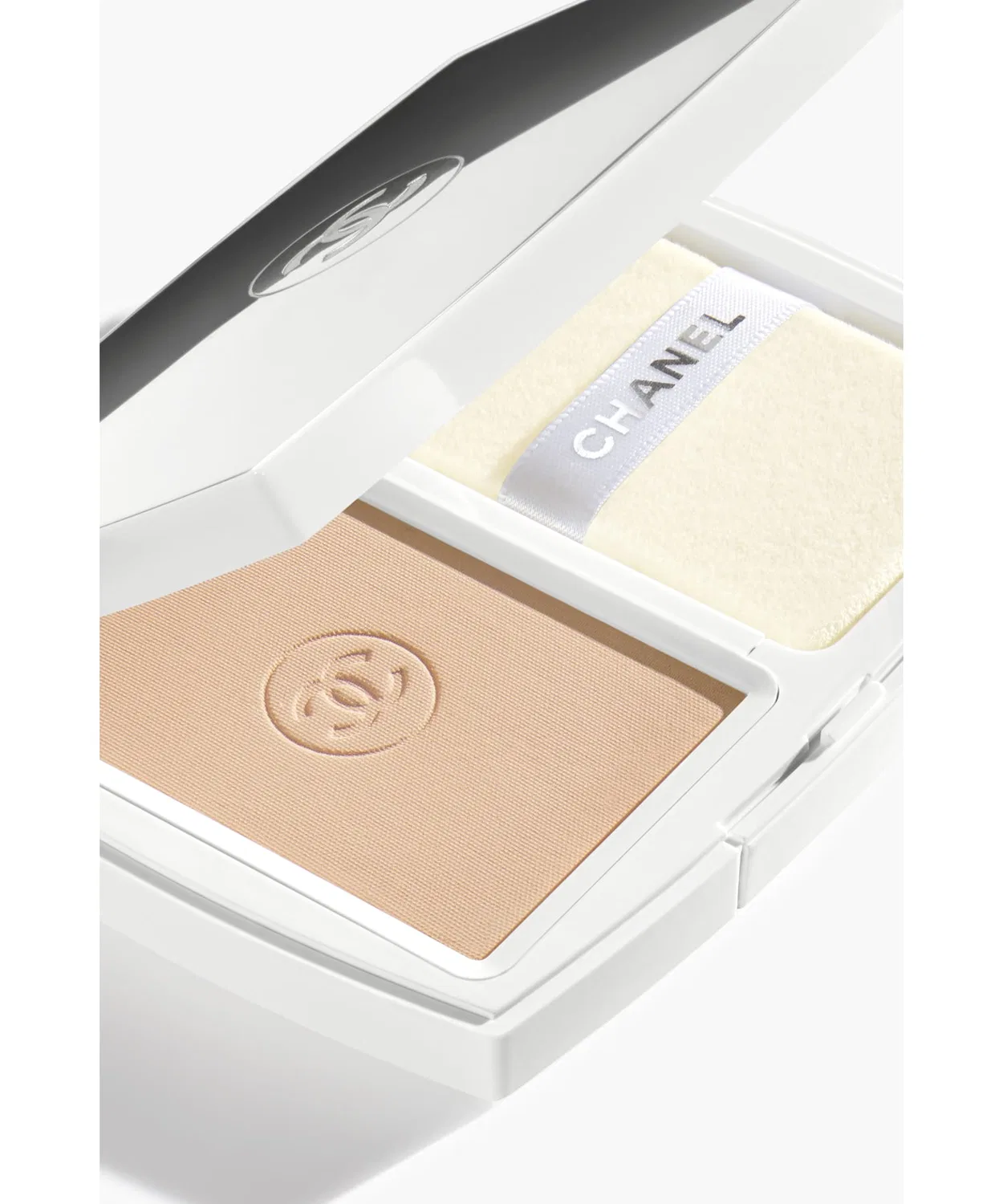 Компактная пудровая основа Éclat Premier, SPF30/PA+++, с экстрактом цветка премьер и ниацинамидом, матовое покрытие — фото 3