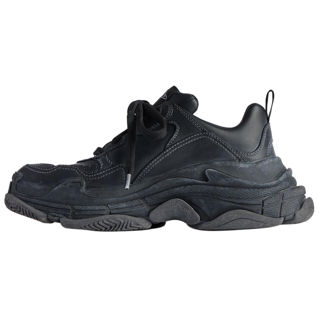 

Спортивные кроссовки Triple S на шнуровке Balenciaga