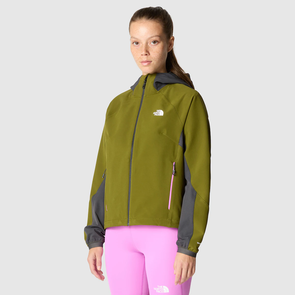 

Женская толстовка с софтшеллом The North Face, зеленый