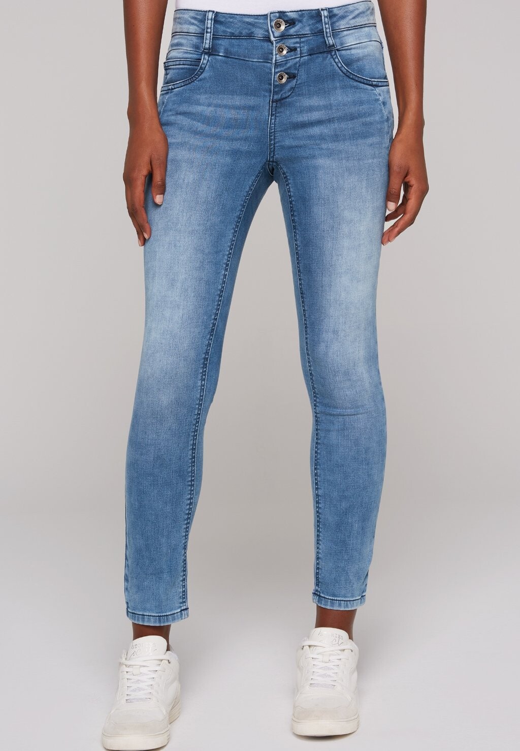 

Джинсы Skinny Fit MIT KNOPFLEISTE Soccx, цвет random used jogg