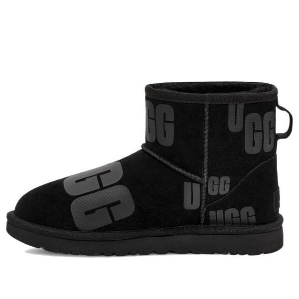 

Зимние ботинки классические мини с разбросанной графикой Ugg, черный