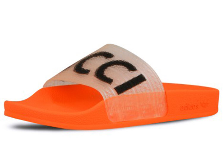 Шлепанцы и сланцы Adidas Originals Adilette Slides Fiourucci — фото 2