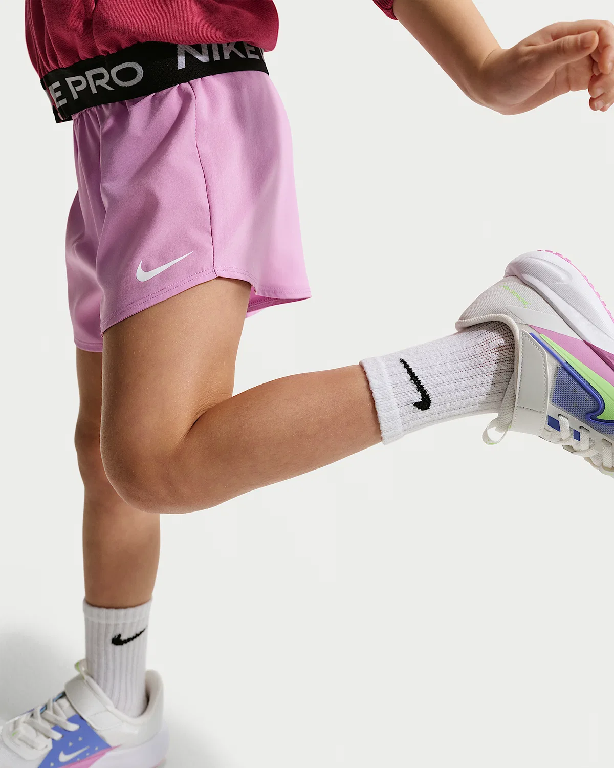 Детские шорты Nike Dri-FIT One Woven, Purple — фото 4