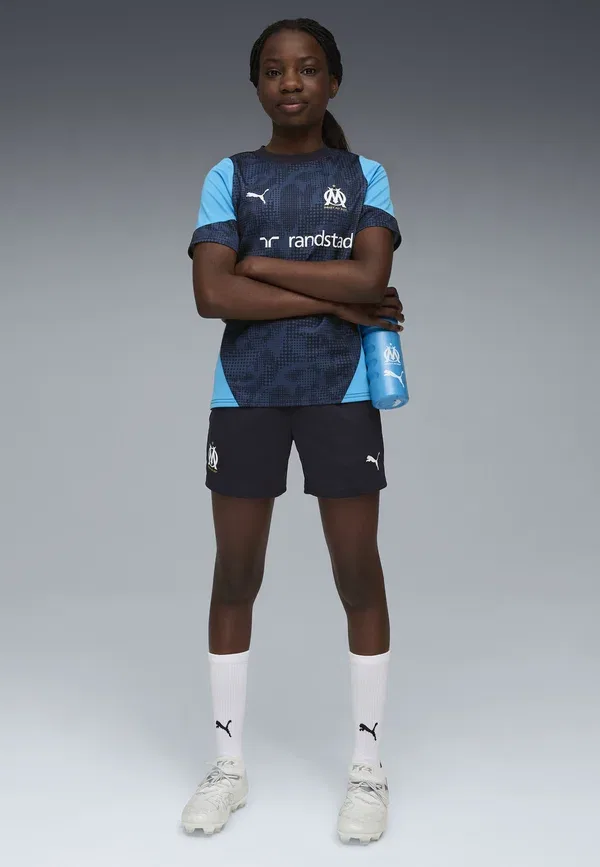 Футболка Puma Olympique de Marseille Club Wear, темно-синяя — фото 2