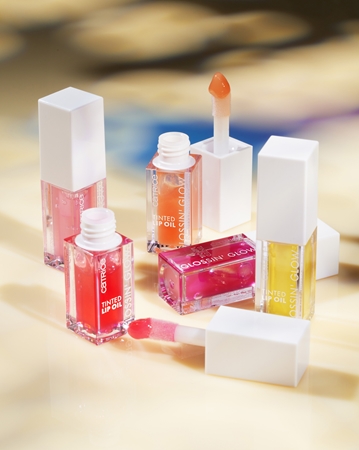 Тонизирующее масло для губ Catrice Glossing Glow, 010 - Keep It Juicy 4 ml — фото 2