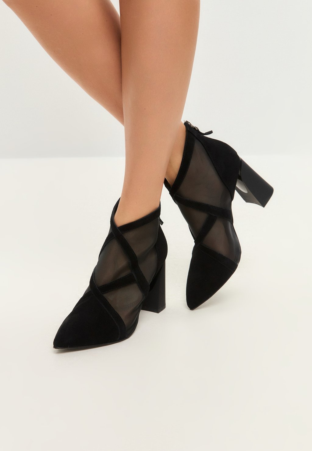Ботильоны POINTED TOE - High heeled ankle boots Cesare Gaspari, черный