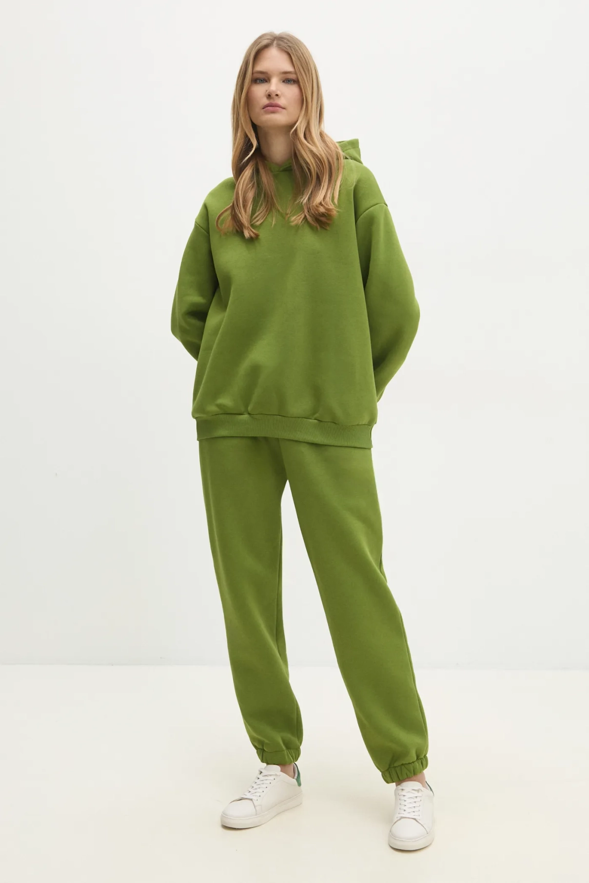 

Спортивный костюм Answear Lab, зеленый