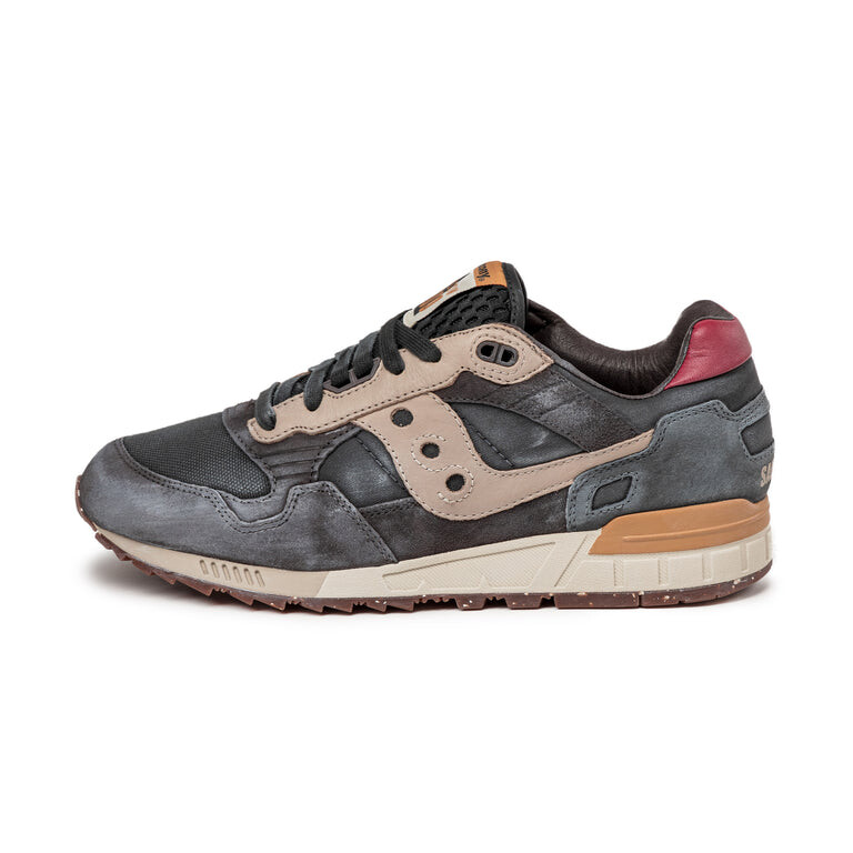 

Кроссовки shadow 5000 *designed in venice* Saucony, черный