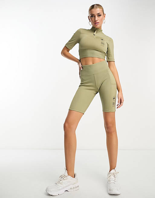 

Светло-оливковые шорты в рубчик Nike Sport Utility