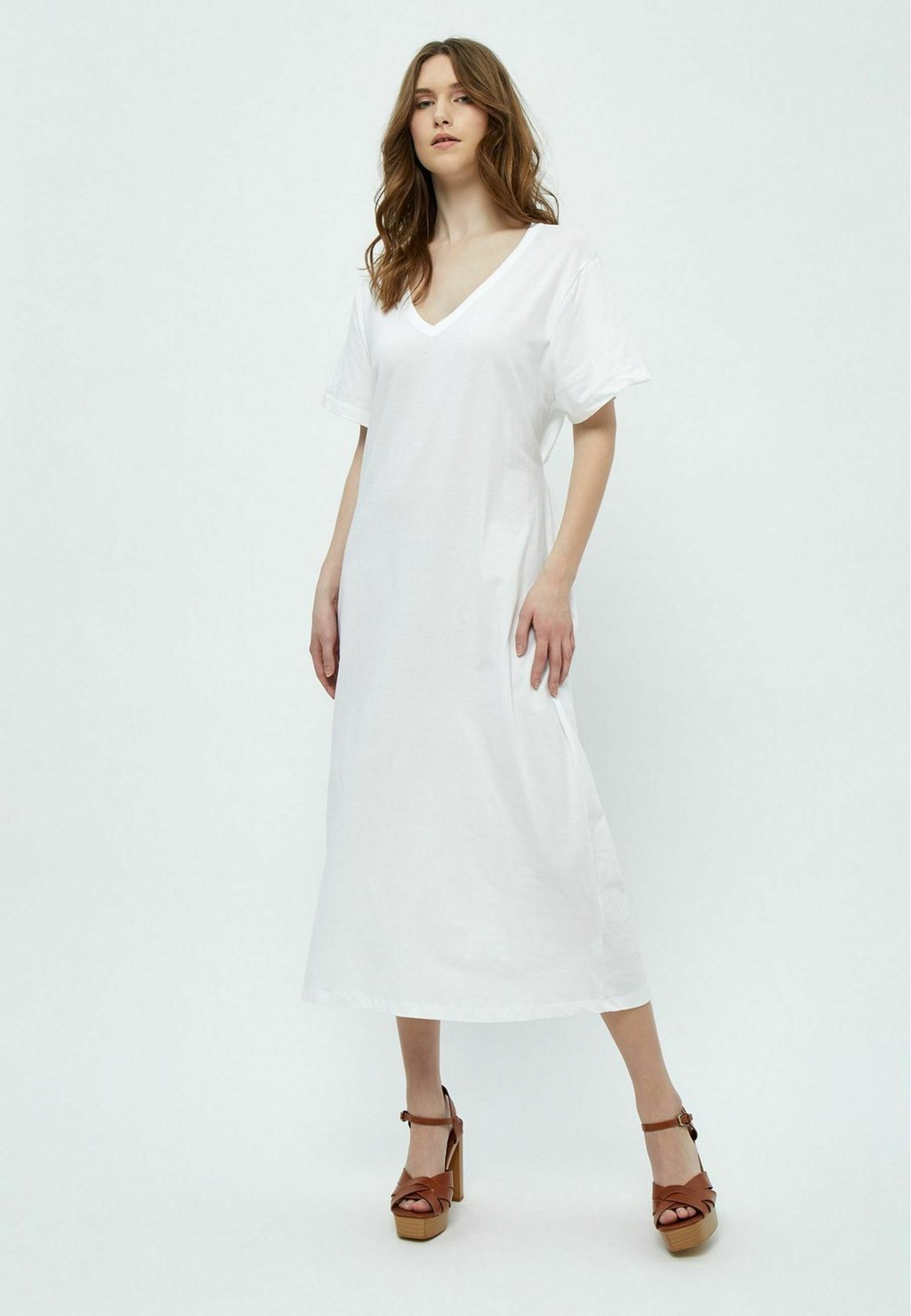 

Повседневное платье SHORT SLEEVE Desires, белый