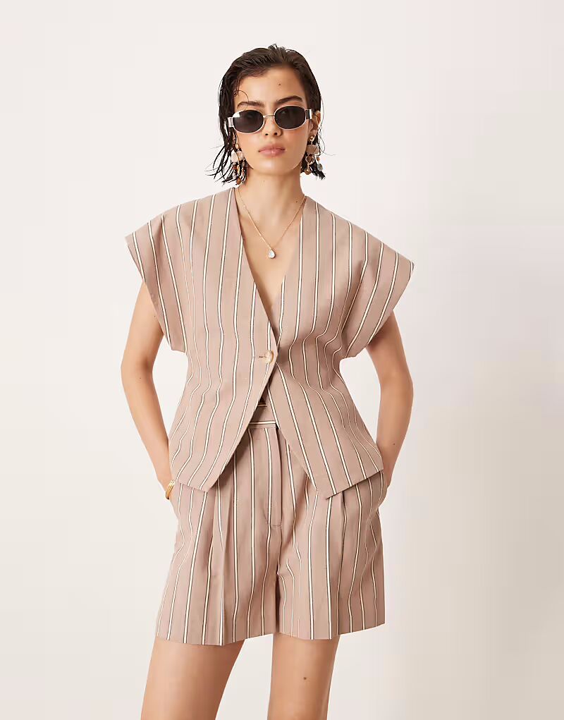 

Жилет ASOS DESIGN с запахом и льняным комбинезоном в полоску норки