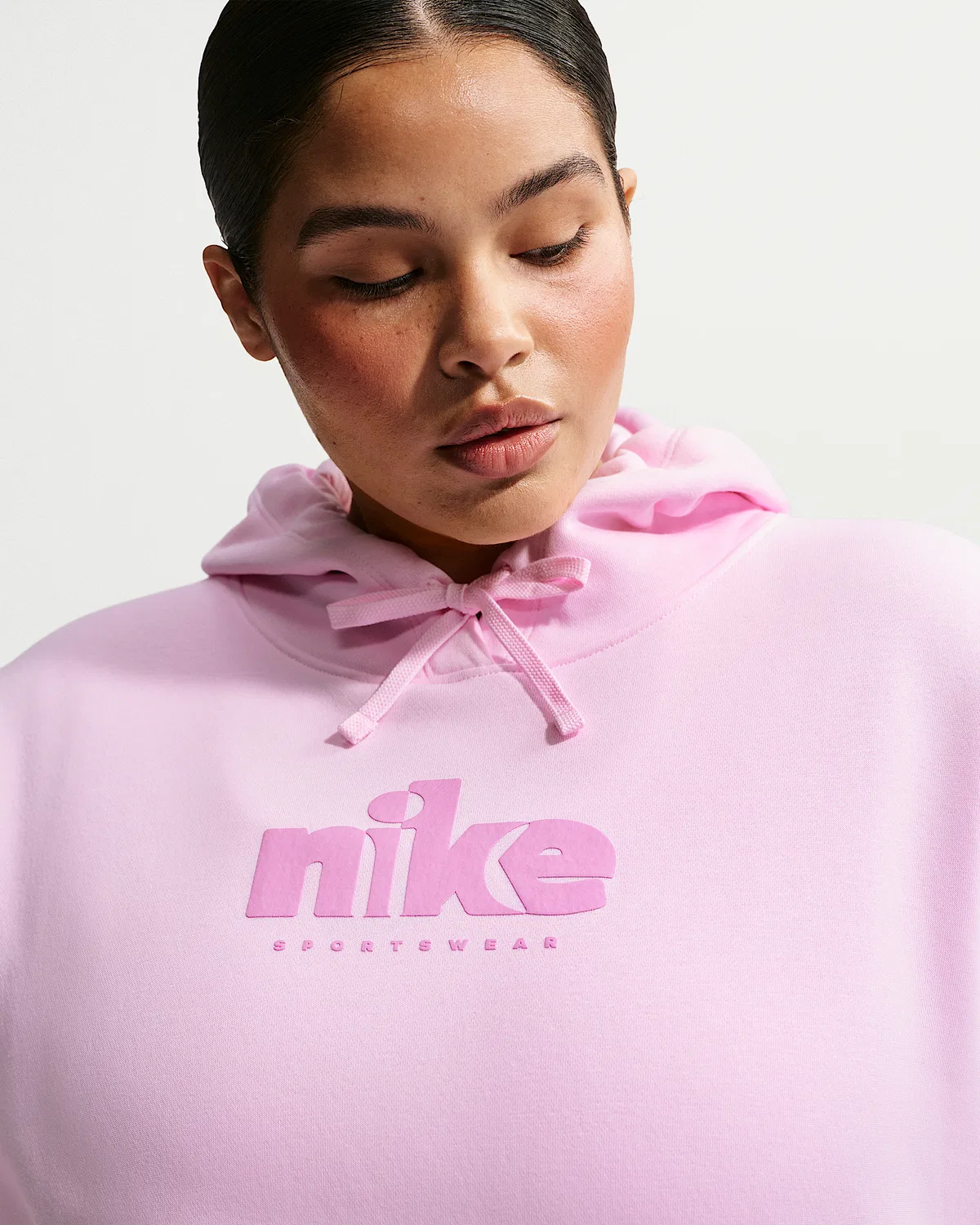 Женская худи с принтом (плюс сайз) Nike Sportswear Club Fleece, Pink Foam/Light Magenta — фото 3