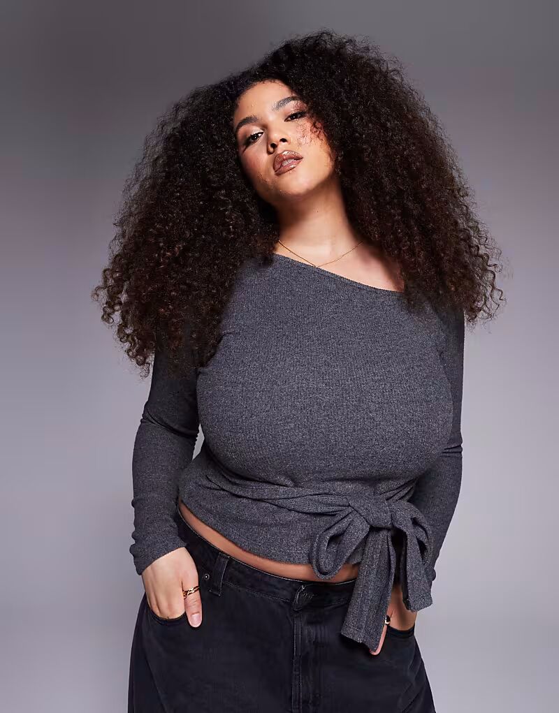 

Топ ASOS DESIGN Curve с асимметричным вырезом, длинными рукавами и завязкой на талии, антрацитового цвета