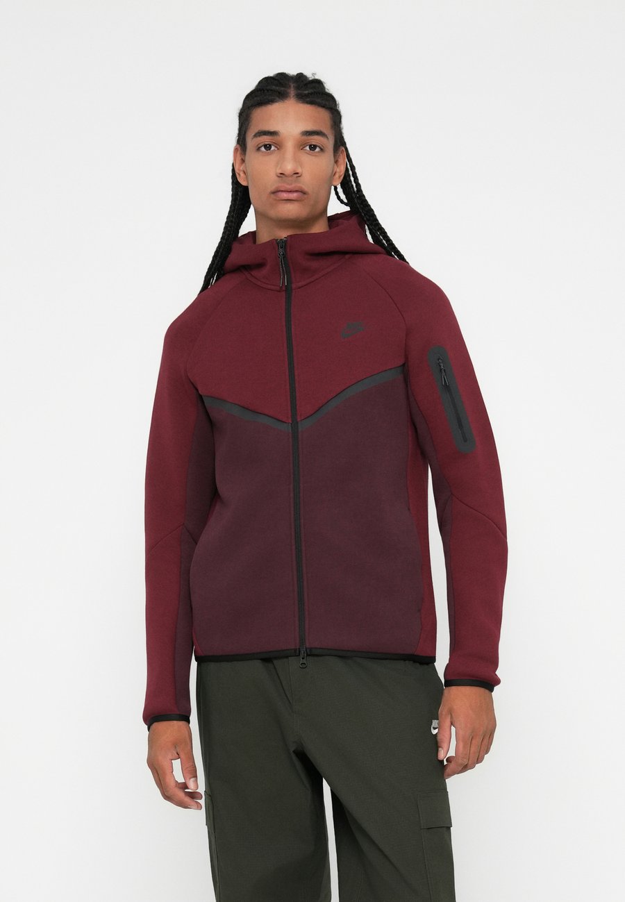 

Толстовка Nike Sportswear TECH FLEECE, Dark Team Red/Burgundy Crush/Dark Red, Красный, Толстовка Nike Sportswear TECH FLEECE, Dark Team Red/Burgundy Crush/Dark Red