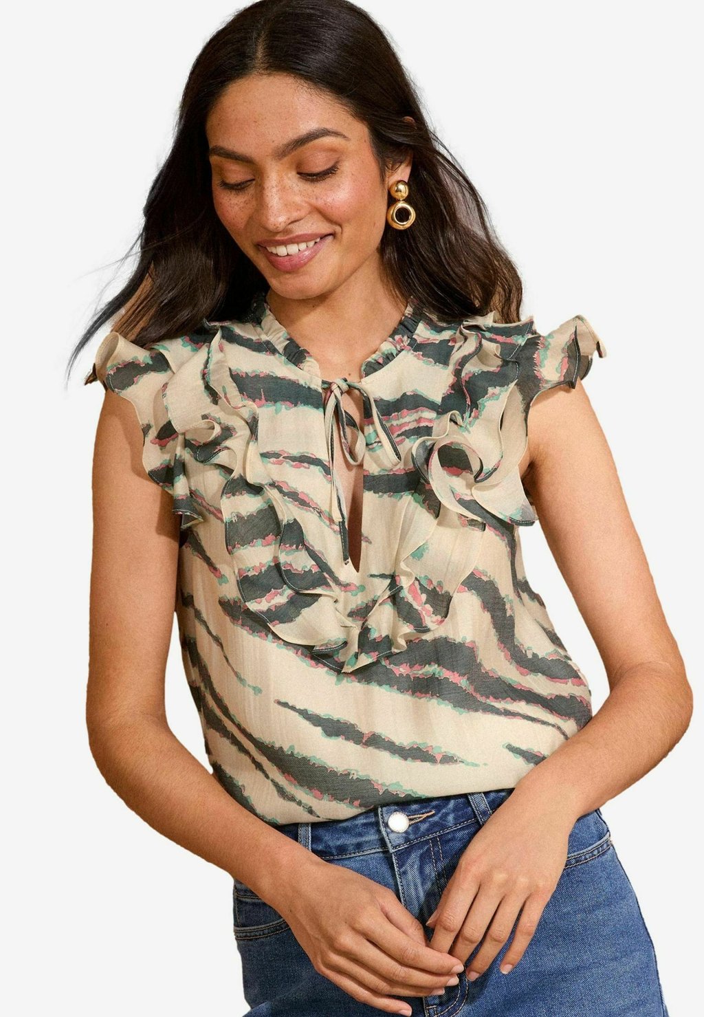 

Блуза REGULAR FIT - SHORT SLEEVE RUFFLE Love & Roses, белый