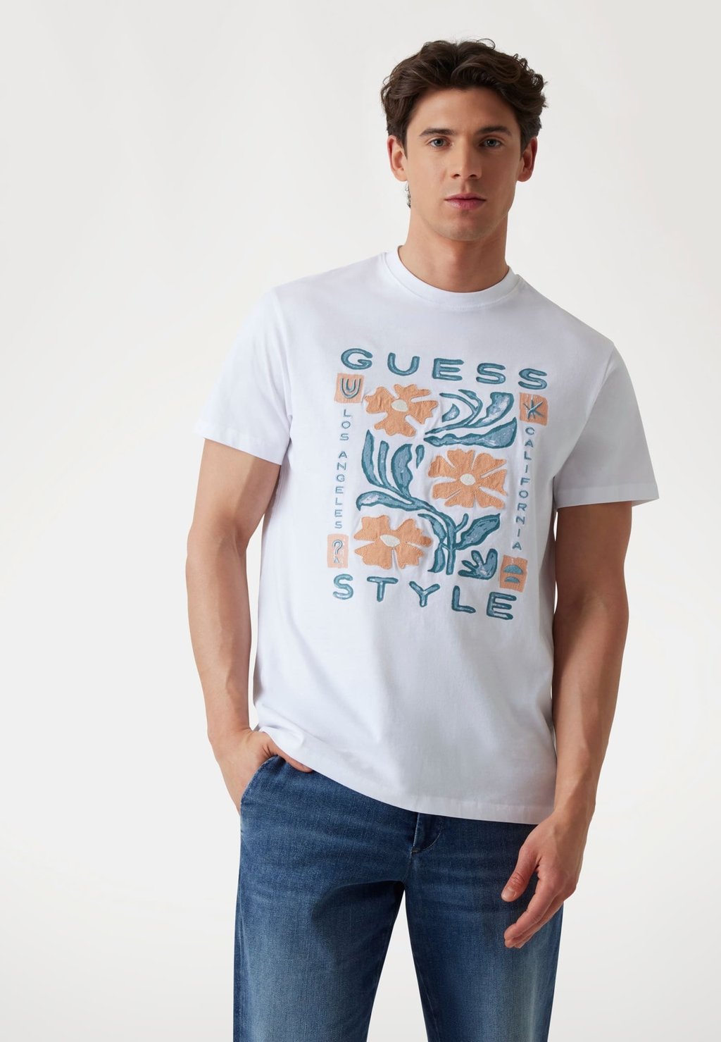 

Футболка с принтом REGULAR FIT LOGO Guess, белый