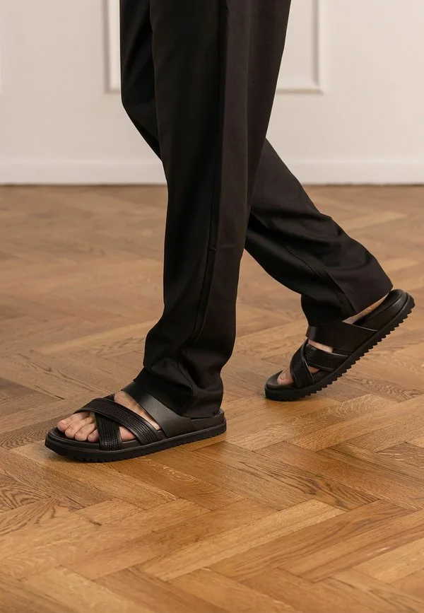 Мулы Manfield, Schwarz
