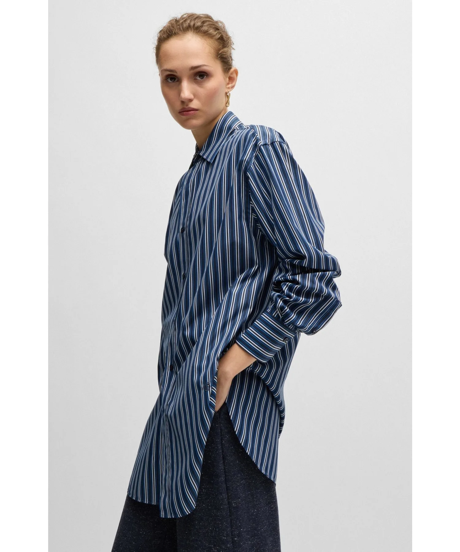 Женская блузка slim fit с монограммой Double B, полосатая, Boss, голубая — фото 4