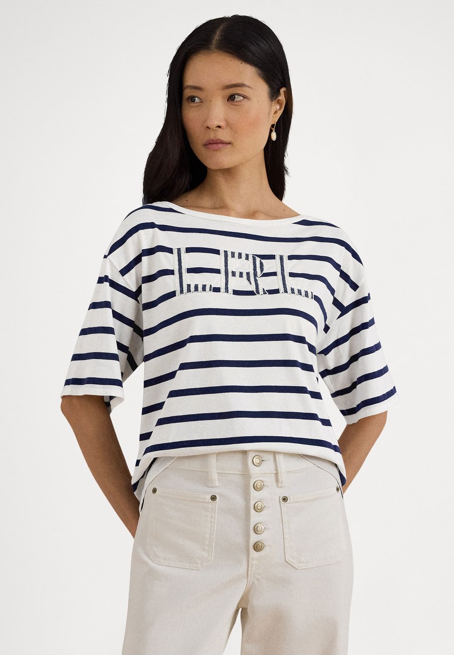 

Футболка Lauren Ralph Lauren STRIPED BEADED LOGO COTTON JERSEY TEE, White/Refined Navy/Dark Blue, Белый, Футболка Lauren Ralph Lauren STRIPED BEADED LOGO COTTON JERSEY TEE, White/Refined Navy/Dark Blue