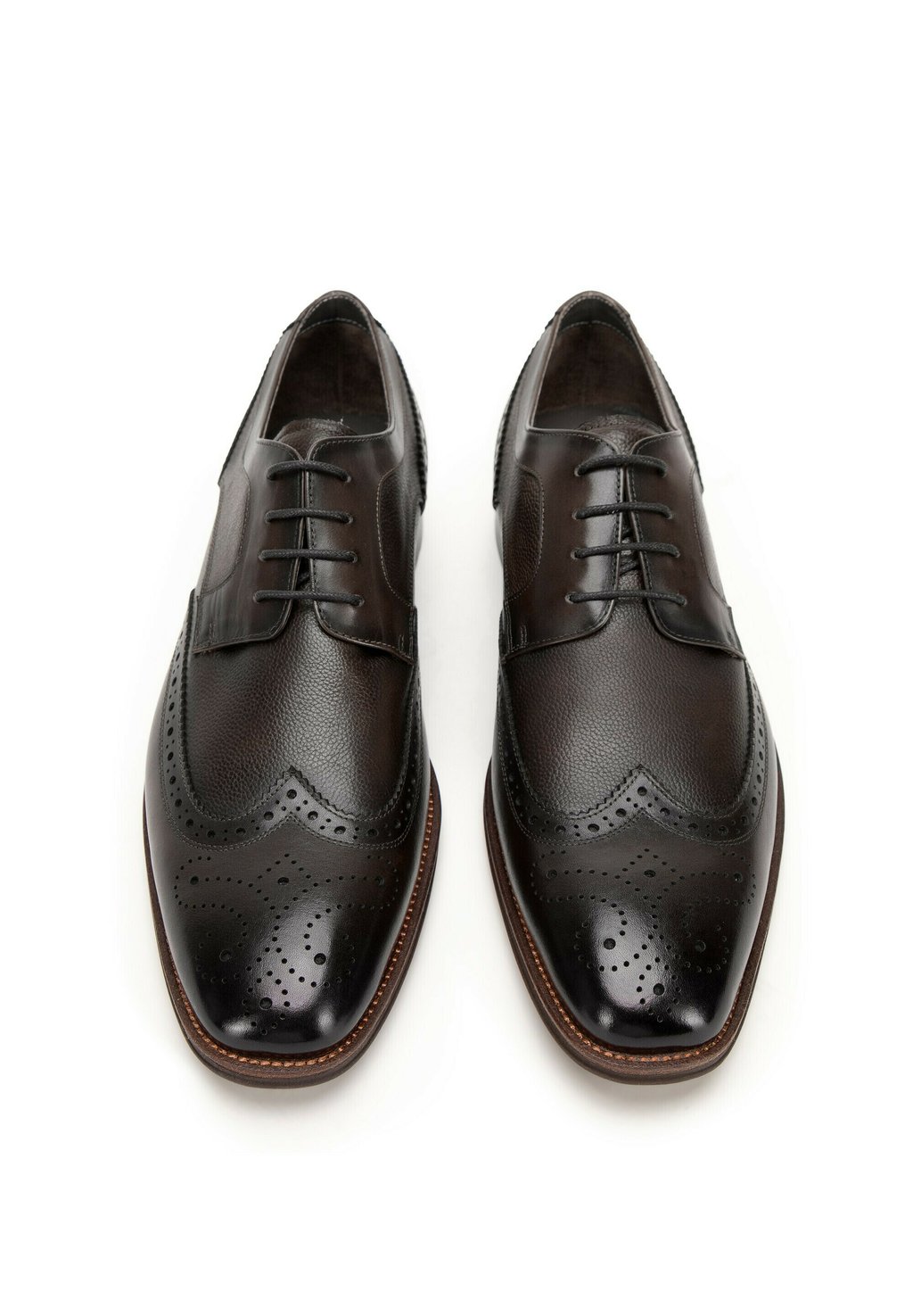 

Туфли PERFORATED BROGUE WITTCHEN, темно-коричневый