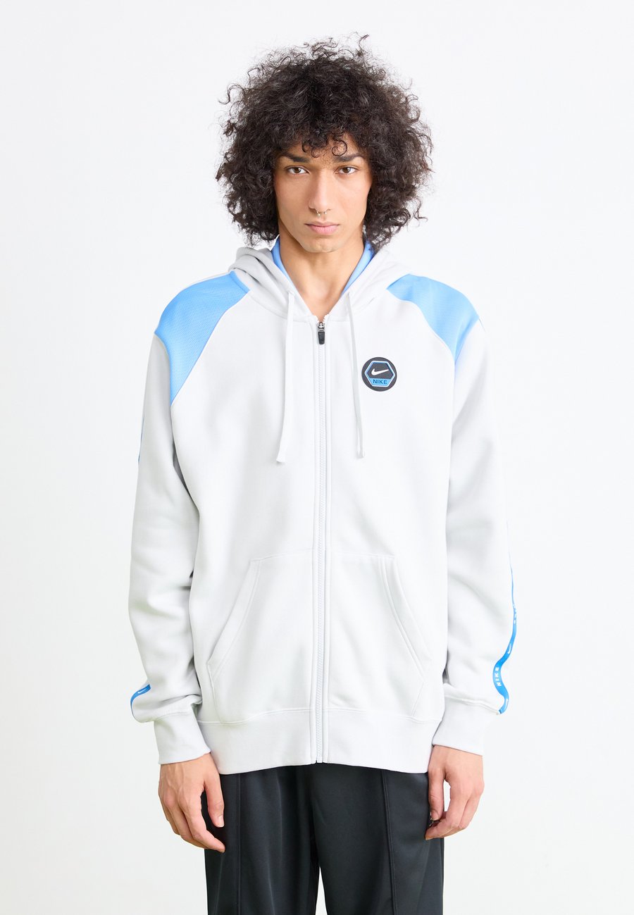 

Толстовка Nike Sportswear HOODY, Photon Dust/University Blue/Grey, Серый, Толстовка Nike Sportswear HOODY, Photon Dust/University Blue/Grey