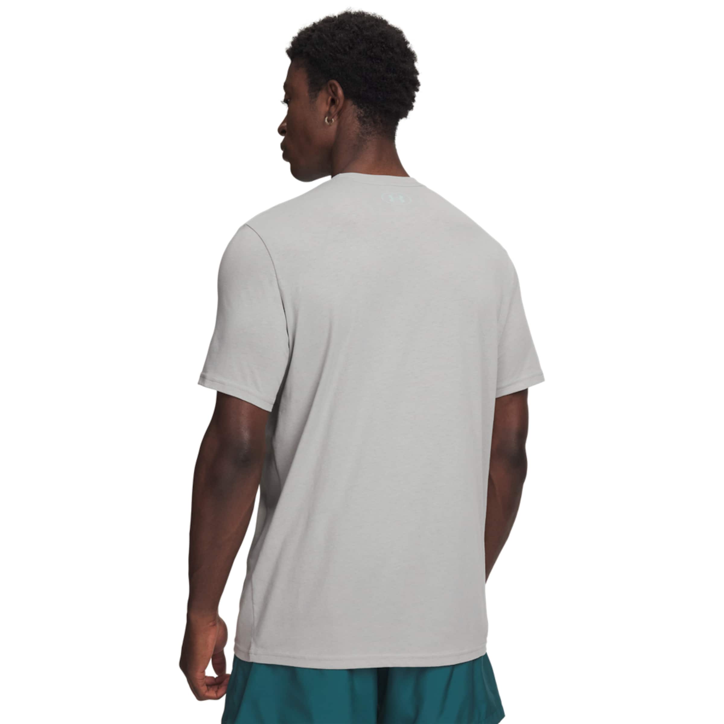 

Under Armour Футболка Performance 'Foundation' в светло-сером цвете