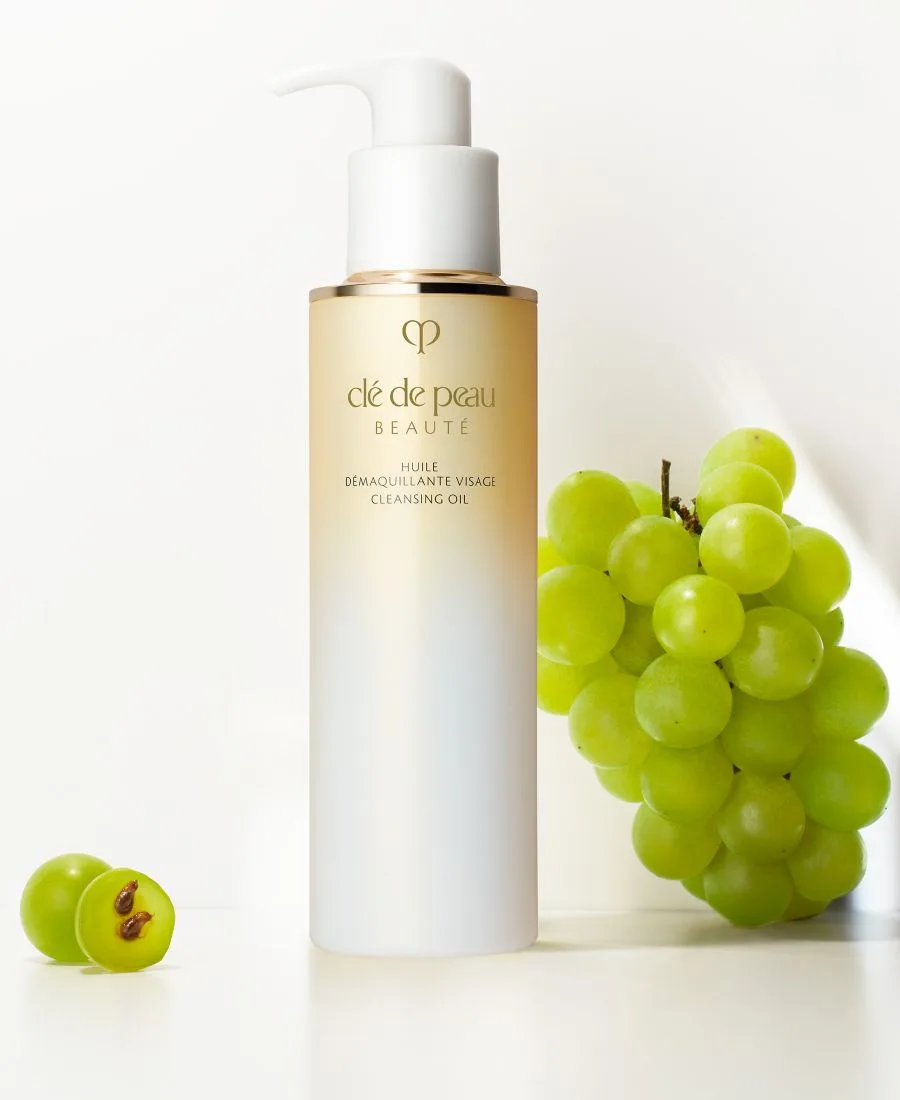 Гель для умывания Cle De Peau Beaute — Clé de Beauté Очищающее масло, 200 мл — фото 2