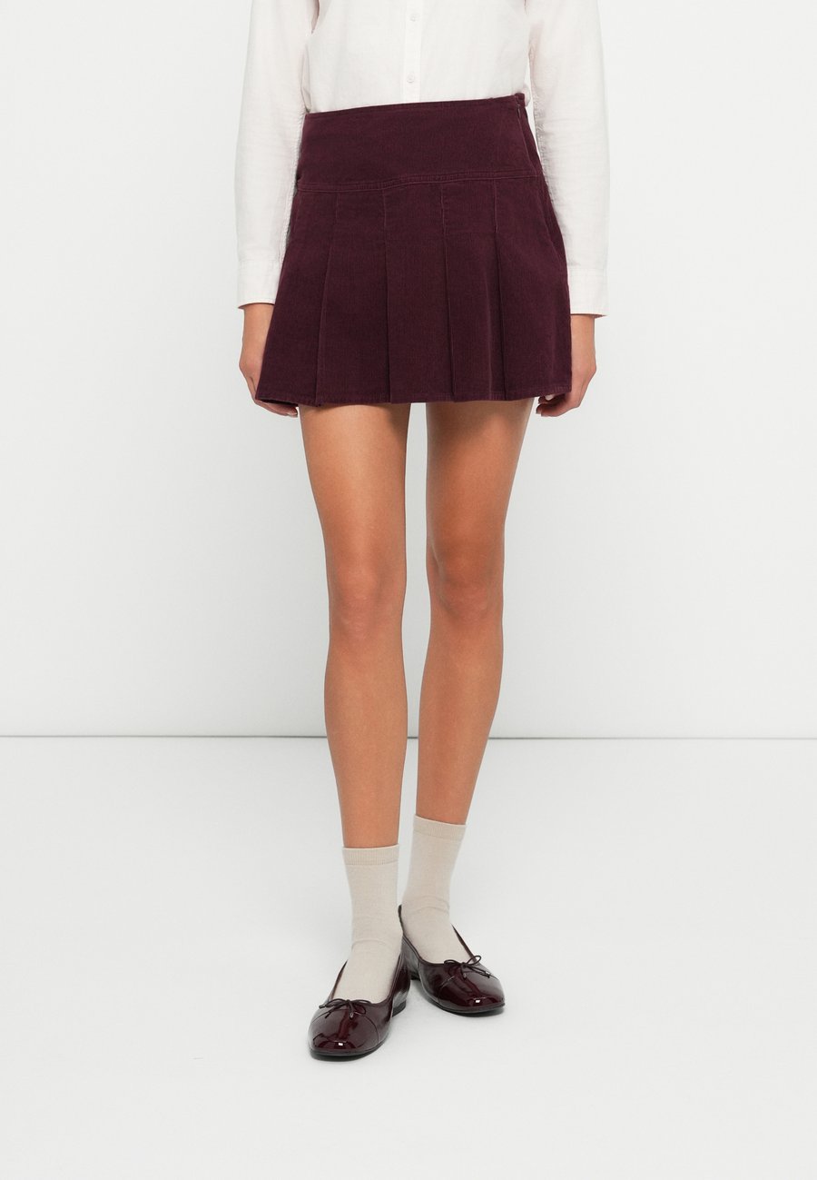 

Юбка ONLY ONLNESSA PLEAT SKIRT , Winetasting/Bordeaux