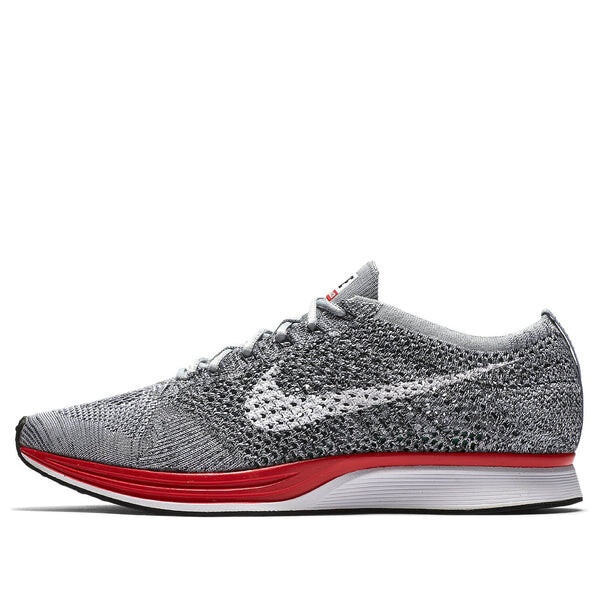 

Кроссовки flyknit racer Nike, серый