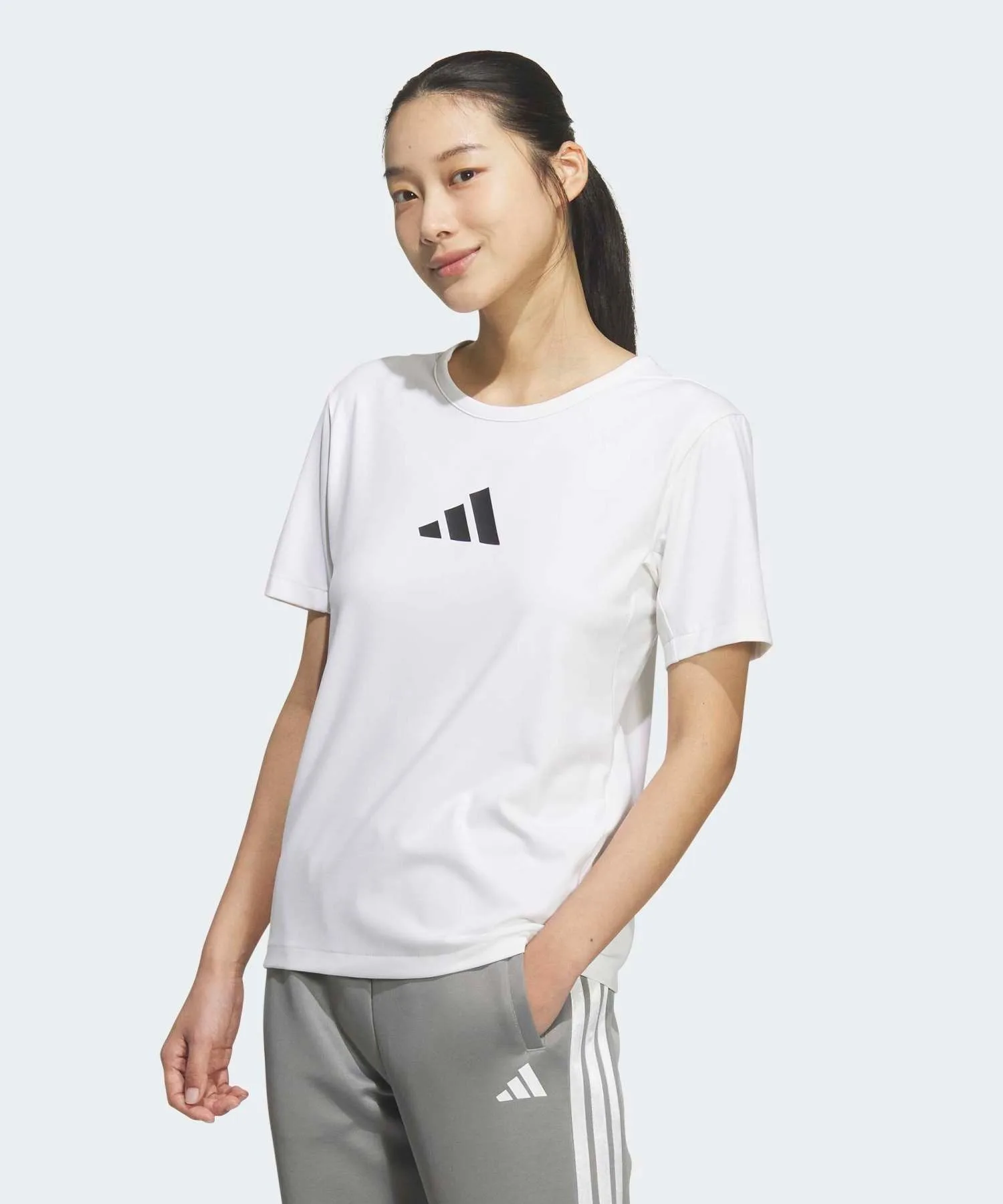Женская футболка с коротким рукавом и логотипом adidas W ZNE SS Tshirts белая