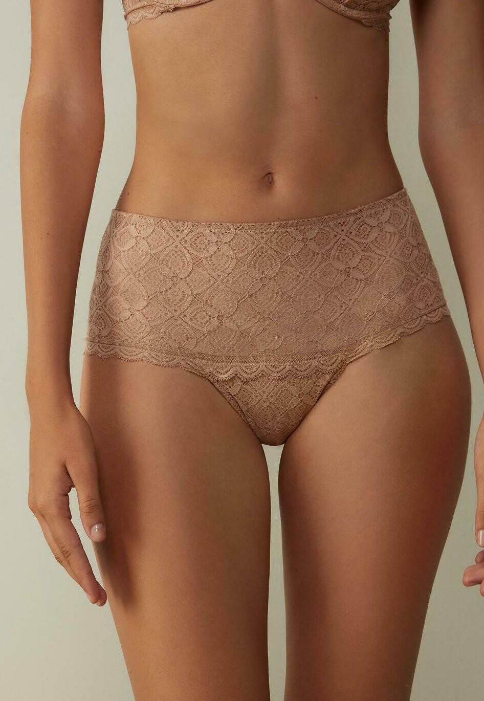 

Трусики LACE KNICKERS Intimissimi, цвет natürlich soft beige