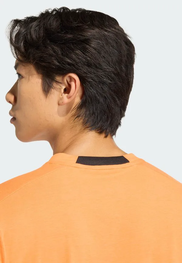 Спортивная футболка для тренировок d4t Adidas Performance, Pure Orange — фото 4