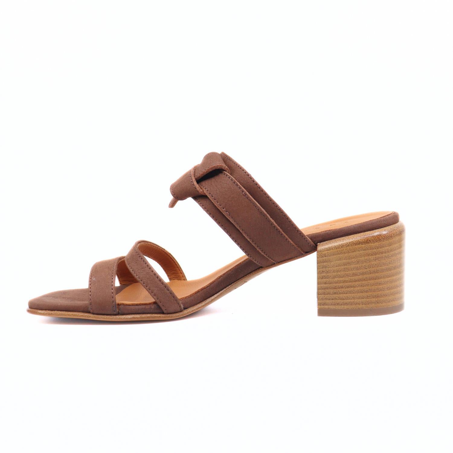 Женские мюли из нубука шоколадного цвета I.N.K. Shoes — фото 4