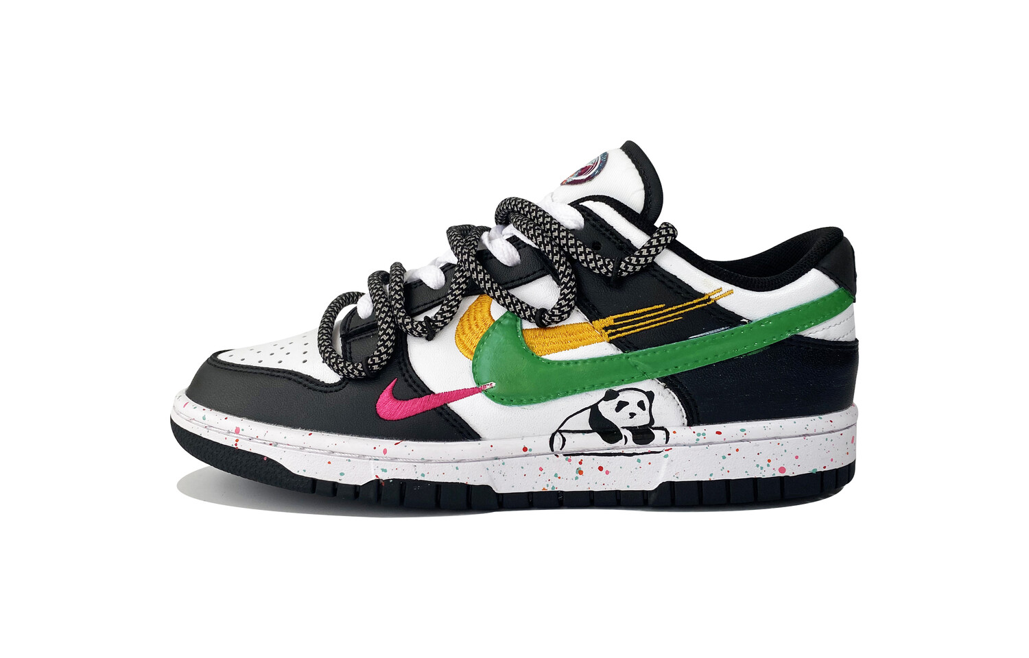 

Кроссовки Nike Dunk Skateboard Shoes Women's Low-Top Black White Green
