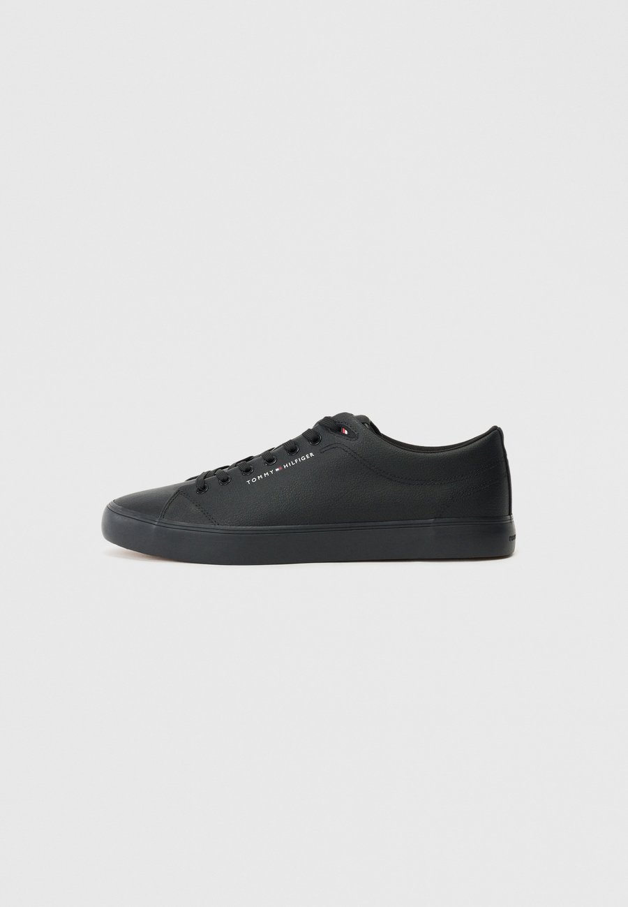

Кроссовки Tommy Hilfiger VULC LOW, Triple Black/Black
