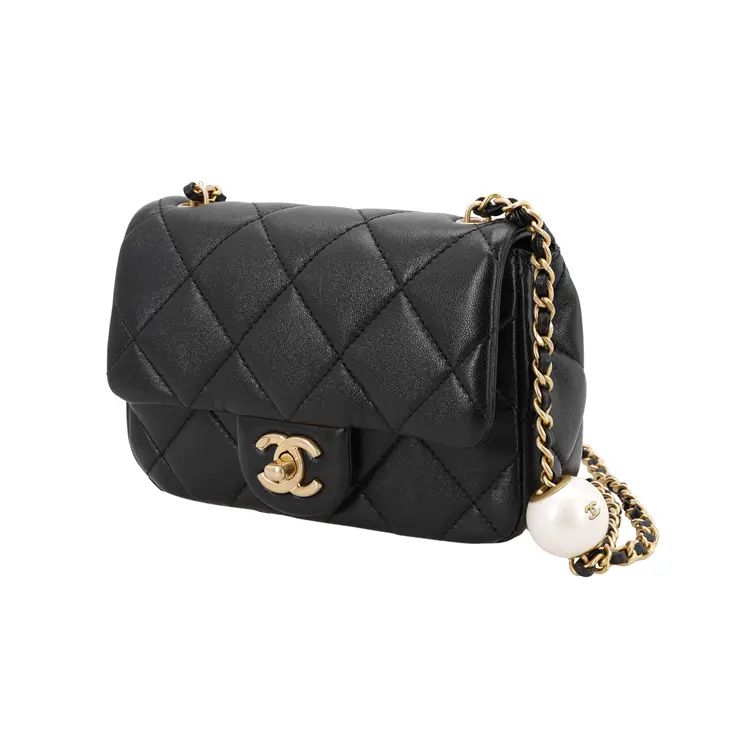 CHANEL Миниатюрная квадратная сумка через плечо из овчины — фото 4