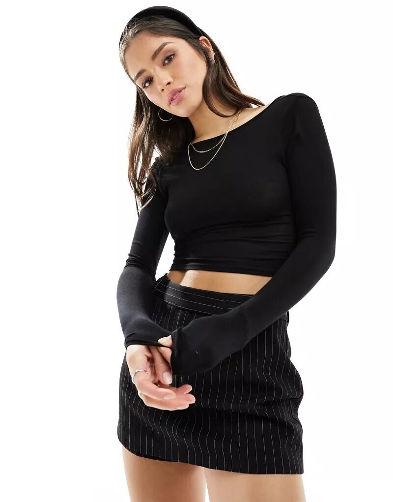 

Черный топ с открытой спиной и длинными рукавами Miss Selfridge