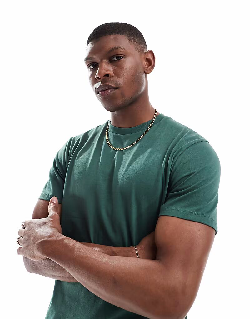 

Футболка Essentials с круглым вырезом зеленого цвета Asos Design