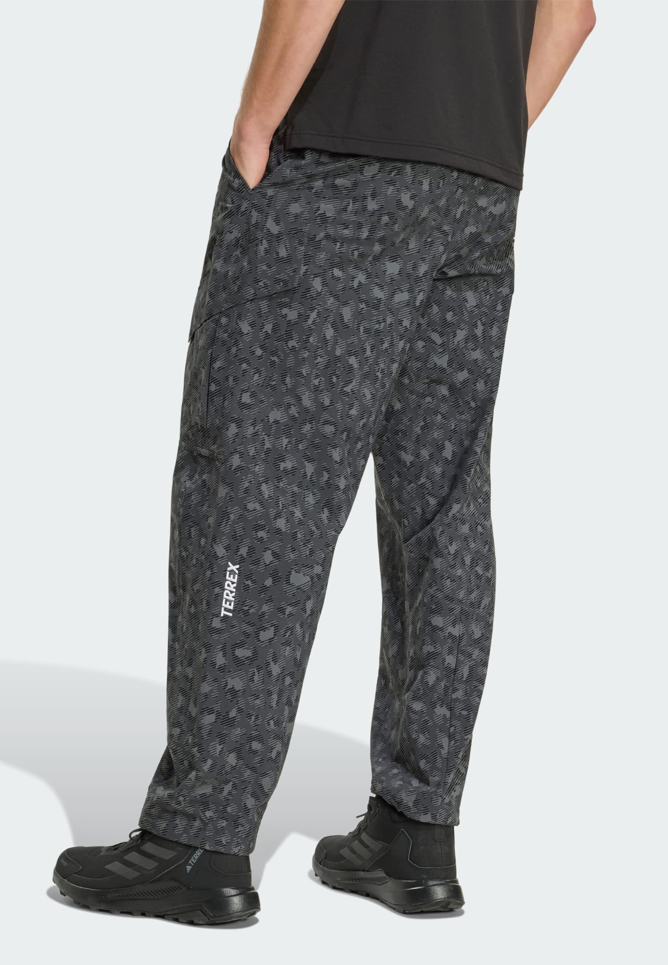 ADIDAS TERREX Штаны Outdoor 'Xploric' свободного кроя в цвете Grey, Dark Grey — фото 3
