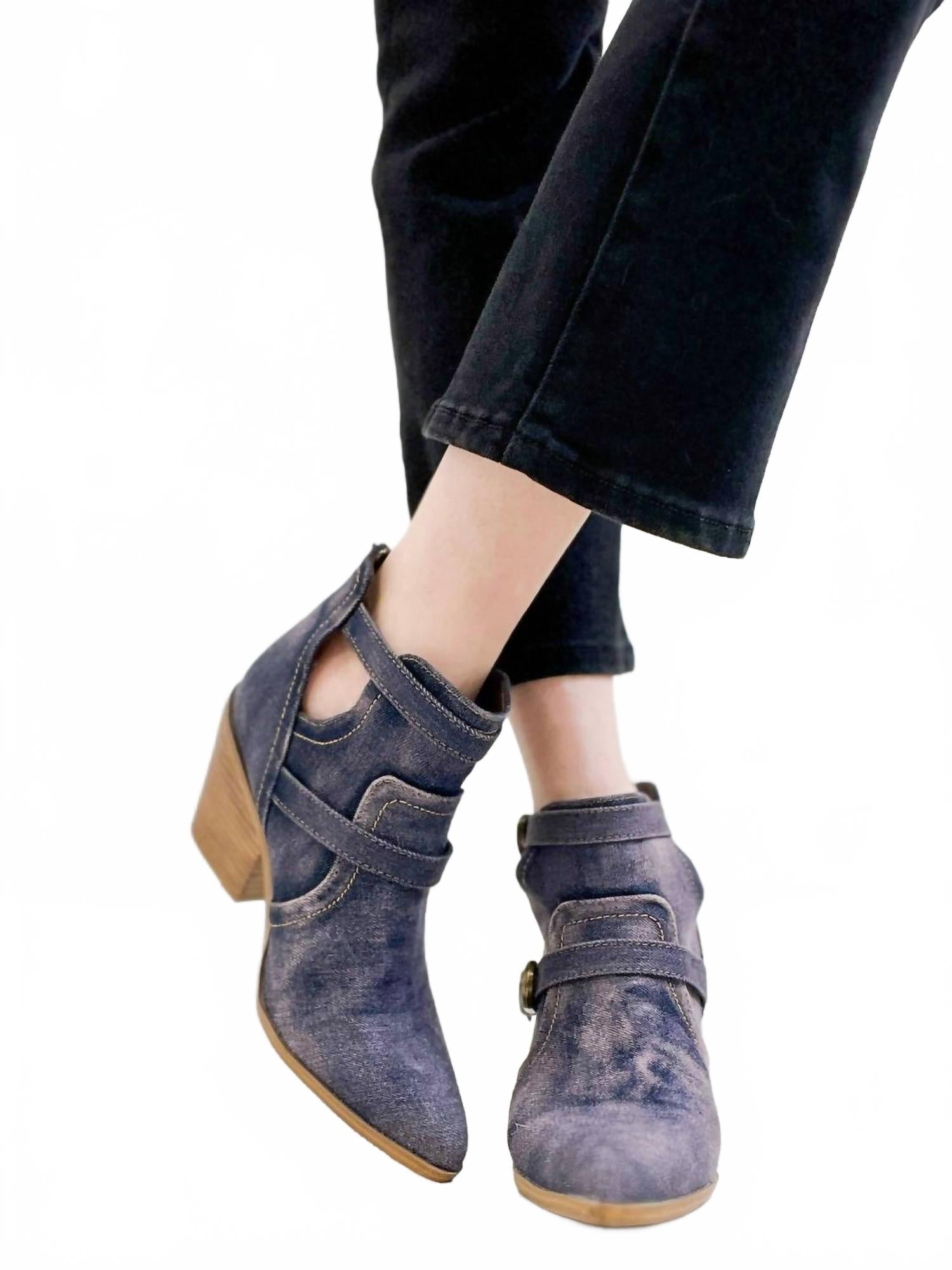 Женские ботильоны для вечернего выхода из выбеленного синего денима Corkys Footwear — фото 4