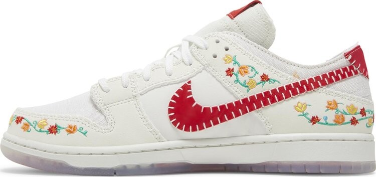 Кроссовки Dunk Low Decon SB 'N7 - Sail University Red', белый — фото 3