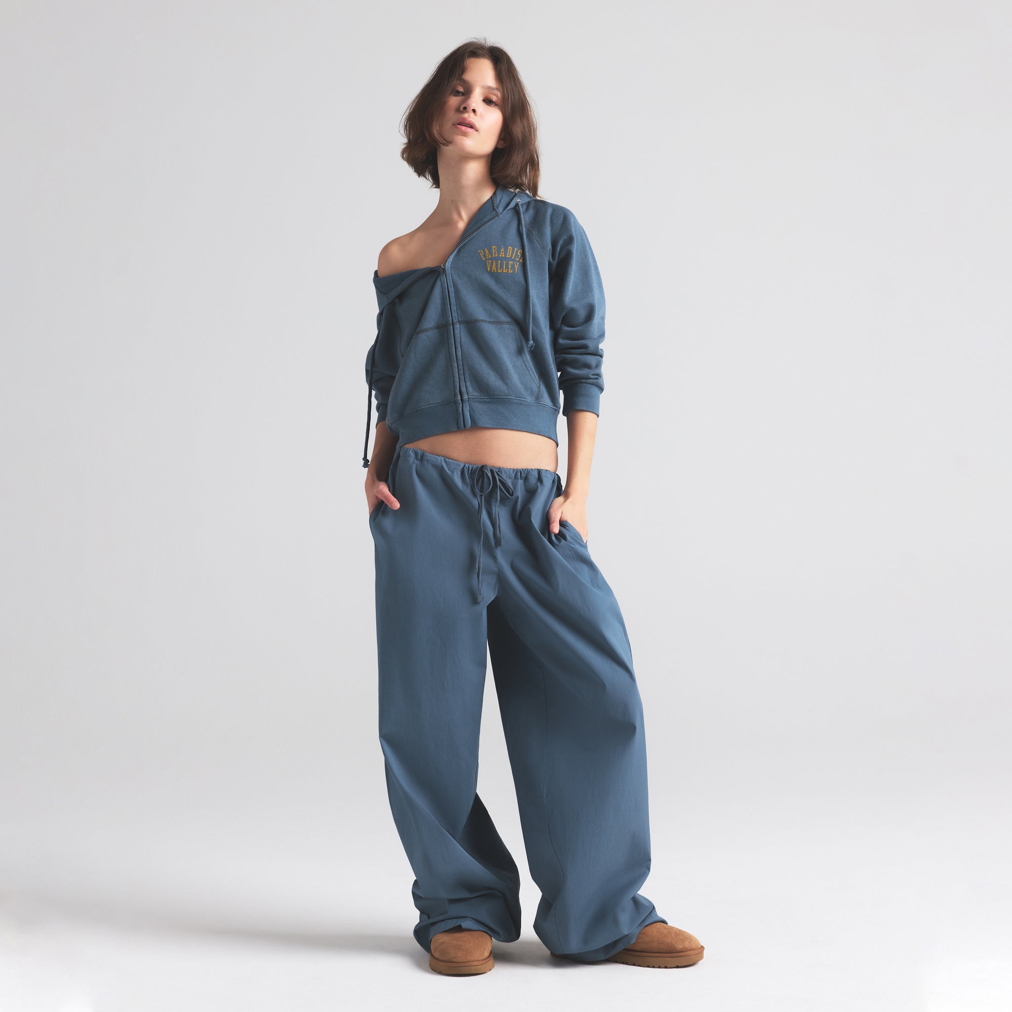 

Брюки с прямыми штанинами SKIMS COTTON POPLIN, цвет harbor